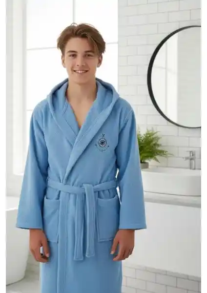 Hera Textile Kapüşonlu ve Kemerli Pamuklu Genç Çocuk Bornozu: Konfor ve Şıklık Bir Arada