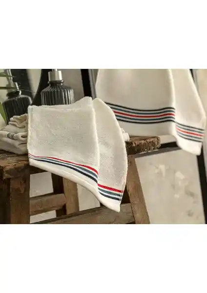İngilizce Home Çizgili Pamuklu El Havlusu: Şık ve Fonksiyonel Kullanım İçin Uygun