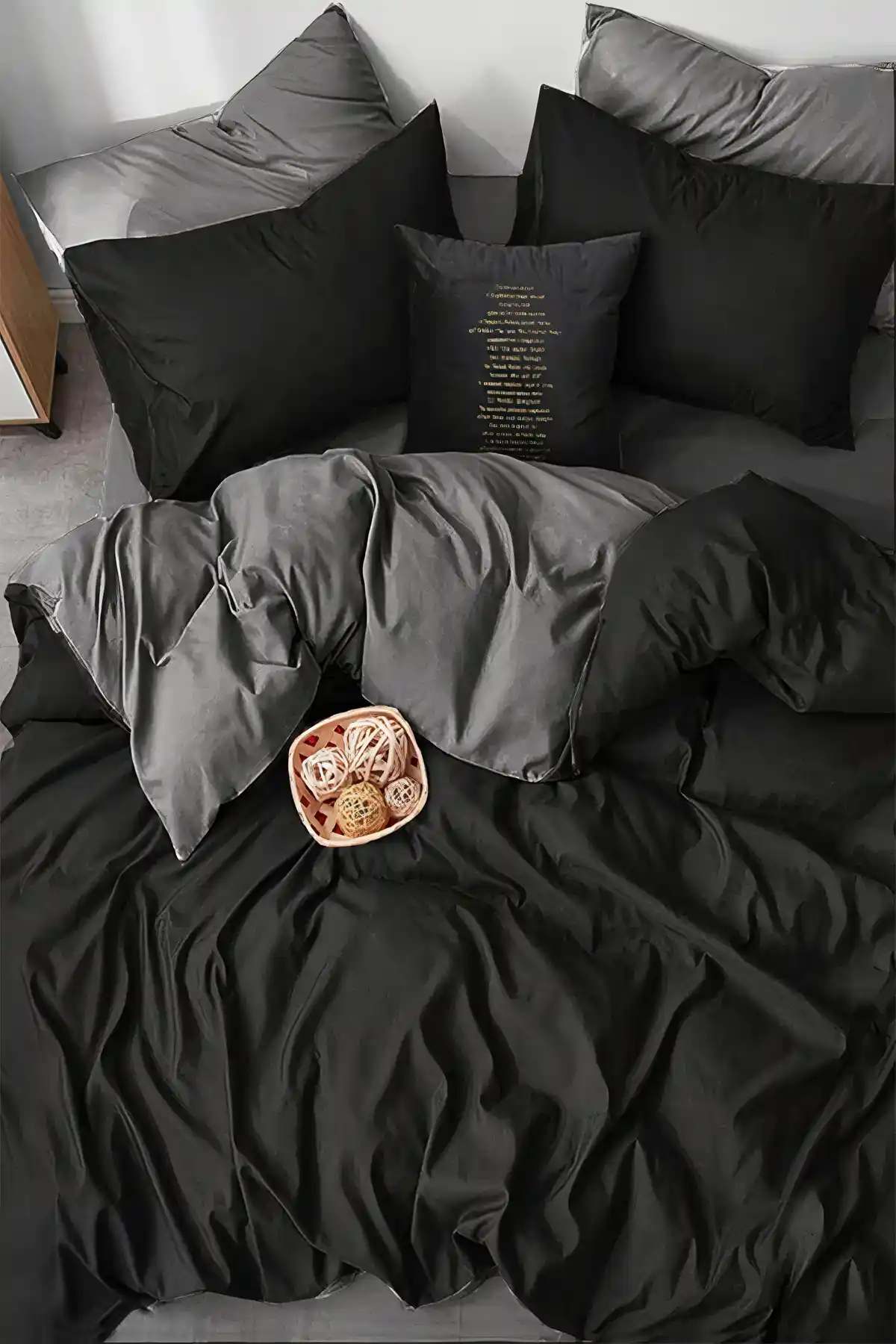 İQON Lastikli Çarşaflı Nevresim Takımı: Konfor ve Şıklığın Modern Birleşimi