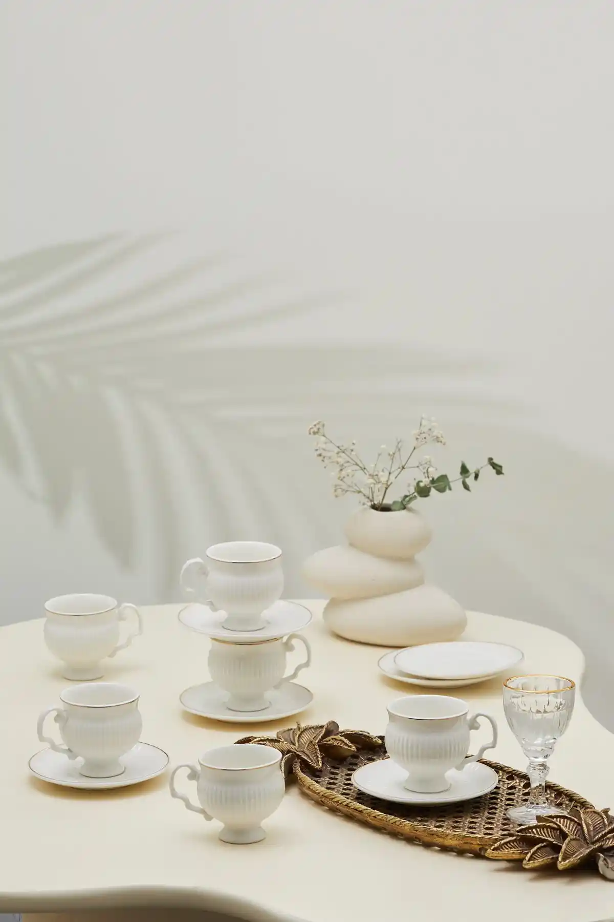 Karaca Malta 6 Kişilik Kahve Fincan Takımı Modern ve Dayanıklı Tasarımıyla Öne Çıkıyor