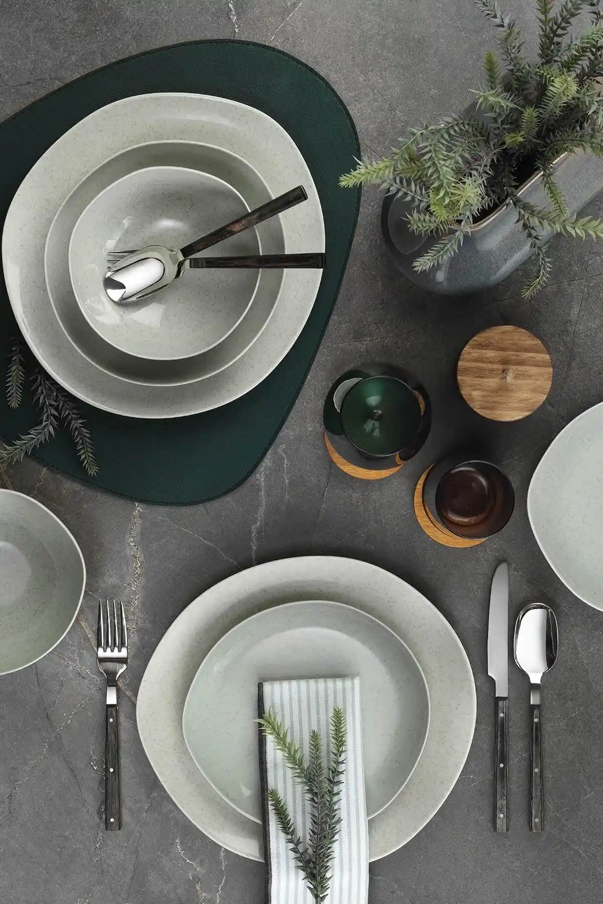 Kütahya Porselen Soho 24 Parça 6 Kişilik Yemek Takımı Modern ve Dayanıklı Tasarım