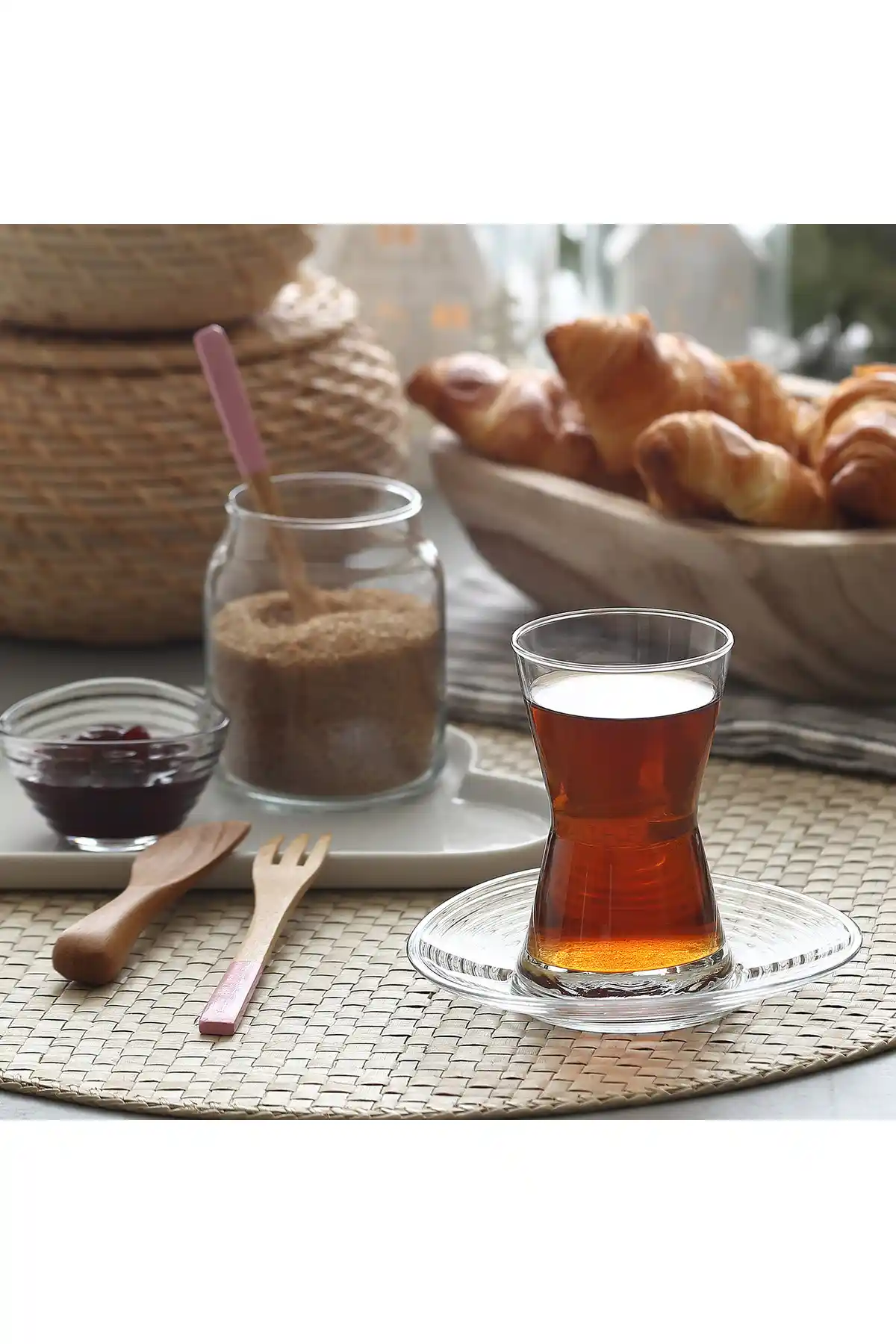 LAV Derin Cam Çay Seti: Şık ve Dayanıklı 6 Kişilik Çay Takımı Özellikleri ve Tasarımı