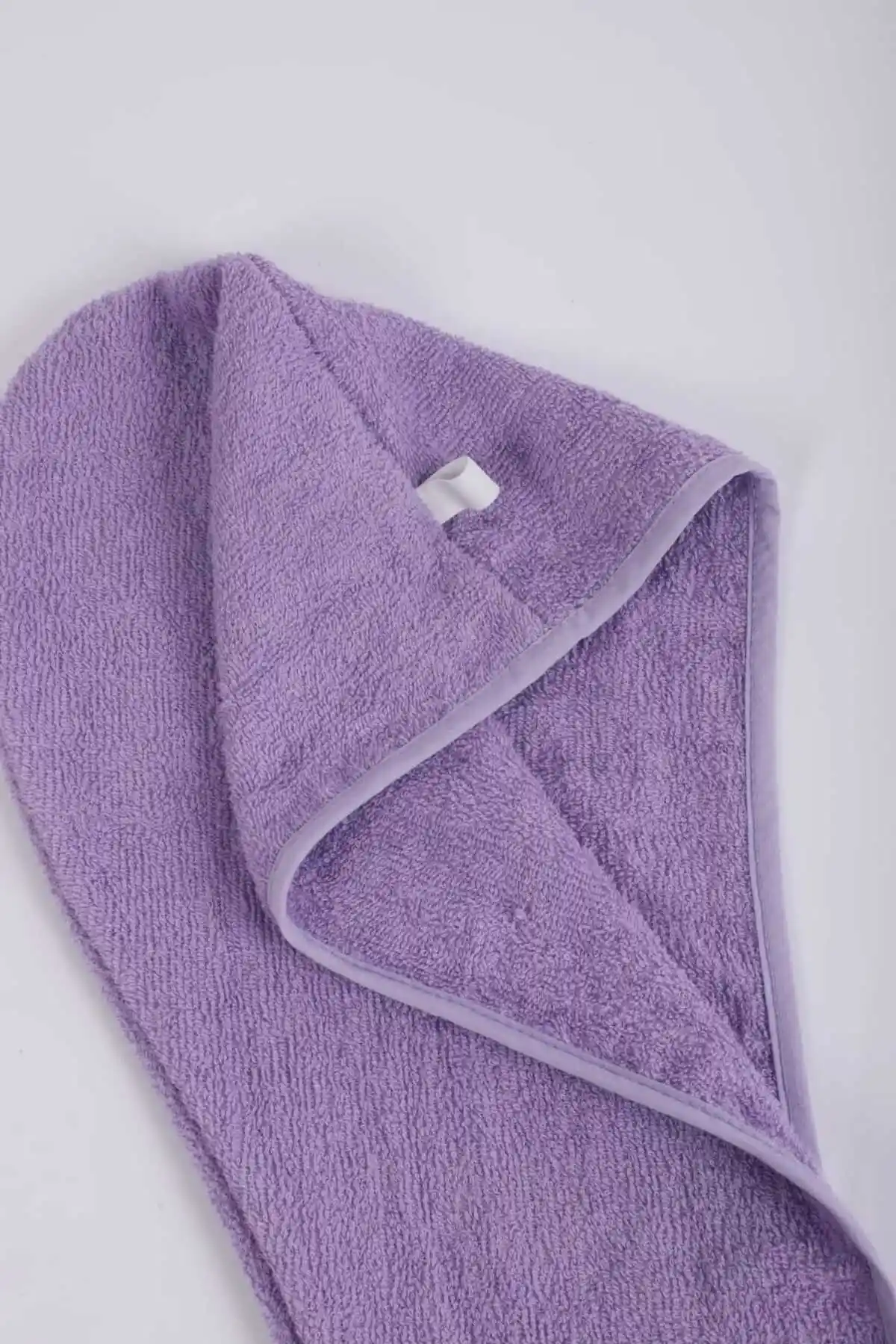 Lavin %100 Pamuklu Saç Kurutma Havlusu: Şık ve Pratik Kullanım İçin Uygun