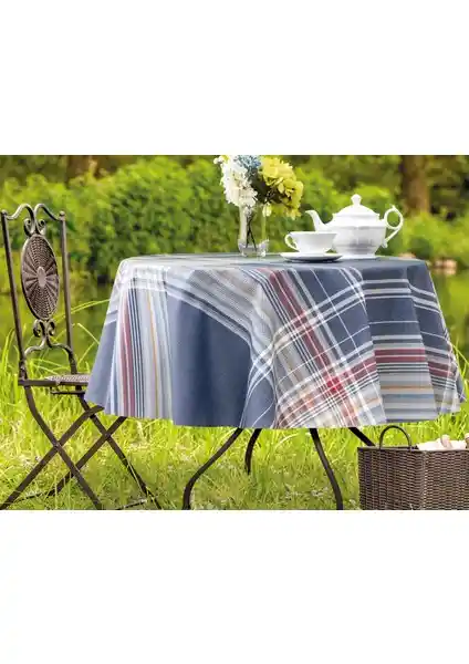 Madame Coco Farrant PVC Masa Örtüsü: Şık ve Dayanıklı Tasarım, Kolay Temizlik ve Uygun Fiyatlı Kullanım