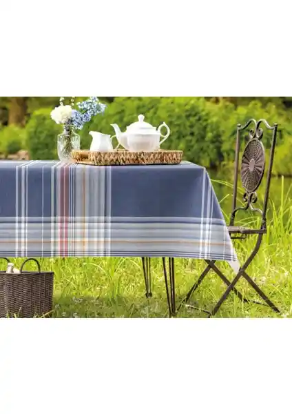 Madame Coco Farrant PVC Masa Örtüsü: Şıklık ve İşlevselliğin Modern Buluşması