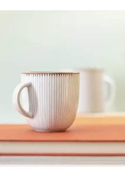 Madame Coco Olivie Kupa: Şık ve Dayanıklı Porselen İçecek Kabı, Kullanışlı Tasarım ve Yüksek Kalite