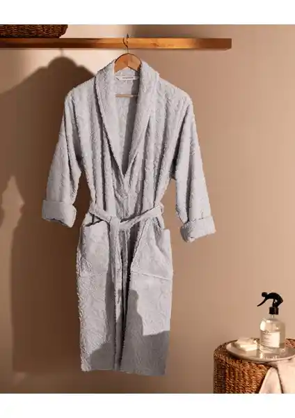 Madame Coco Roesia Şalyaka Kadın Bornoz: Şıklık ve Konfor Sunan Türkiye Üretimi Model