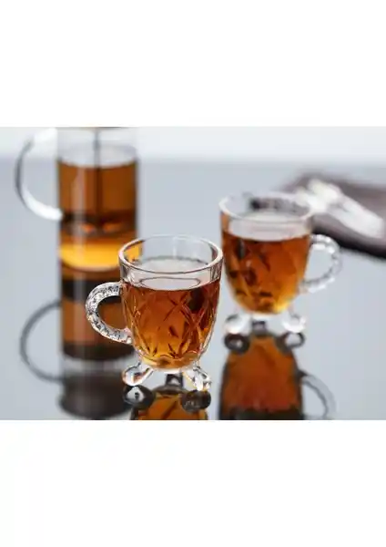 Madame Coco Taylar 4'lü Cam Çay Fincanı Seti Şık ve Dayanıklı Tasarım