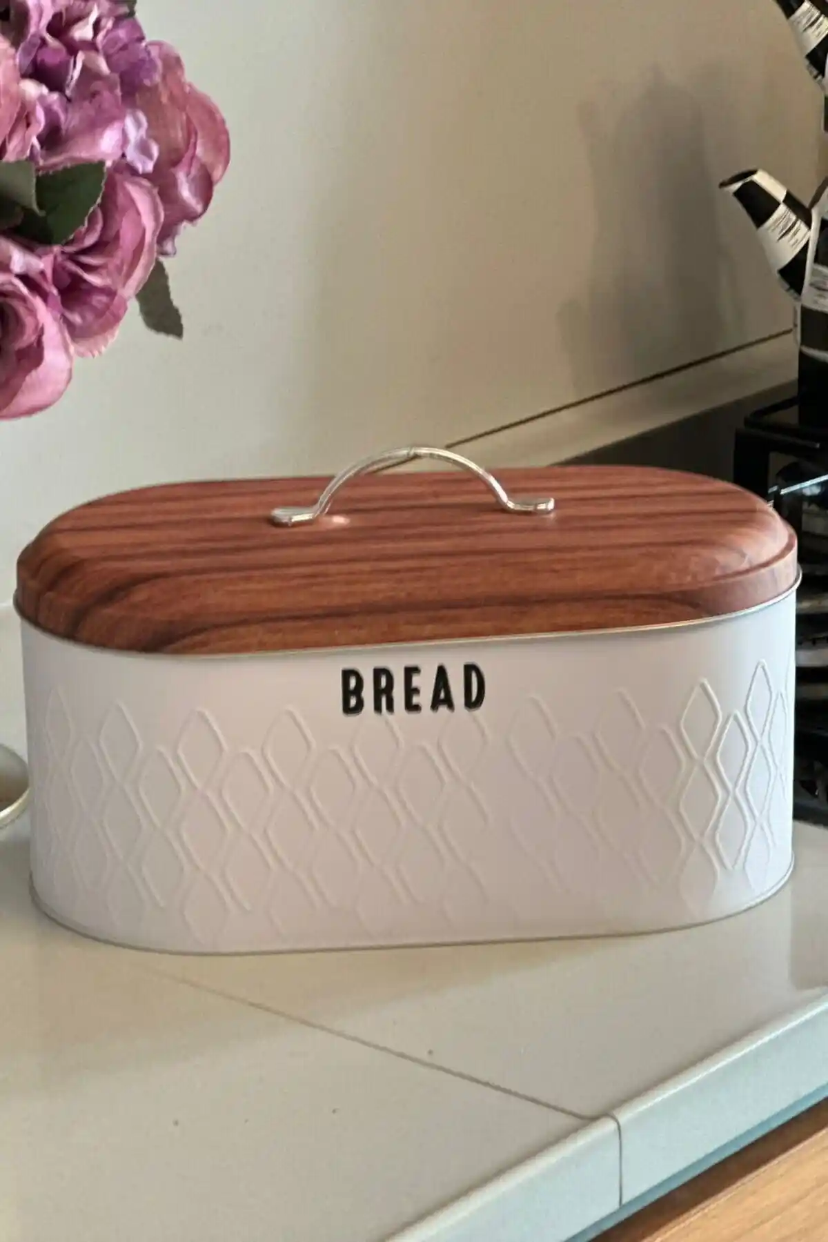 Makri Home Metal Ekmeklik: Şık ve Dayanıklı Mutfak Gereçleri İçin Güncel Seçenekler