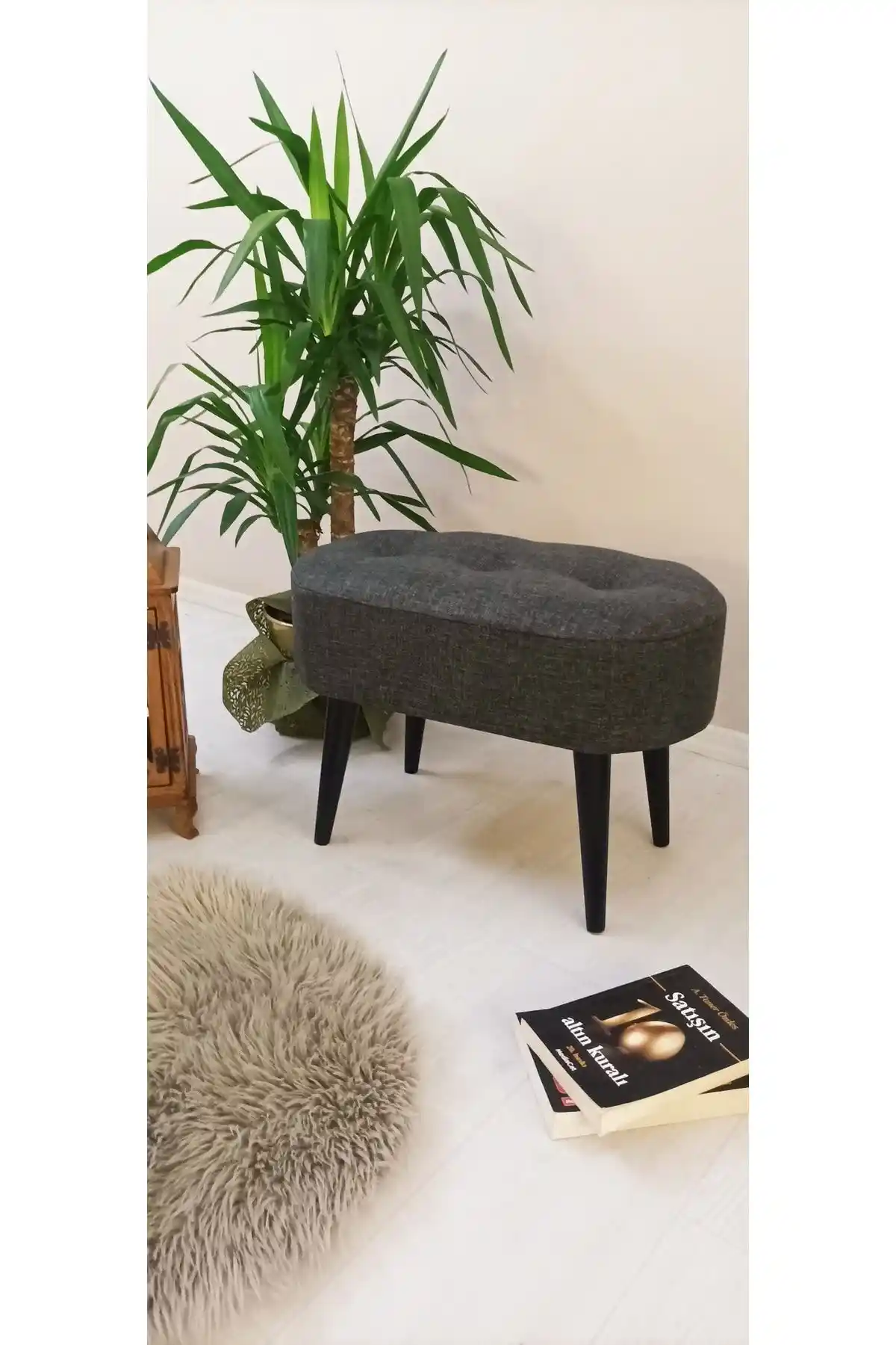 Modern ve Fonksiyonel Oval Puf Bench Gürgen Ahşap Ayak ve Keten Kumaş Tasarımı