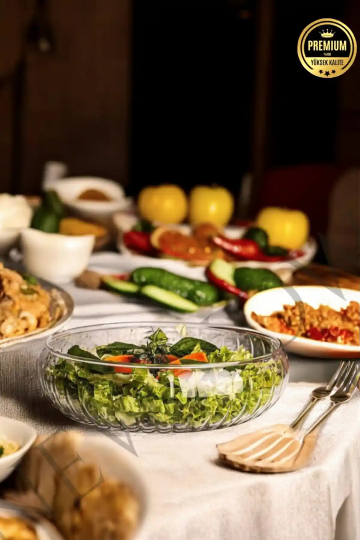 NEWNOW Kristal Kesme Cam Salata Kasesi: Estetik ve Fonksiyonelliğin Buluşması