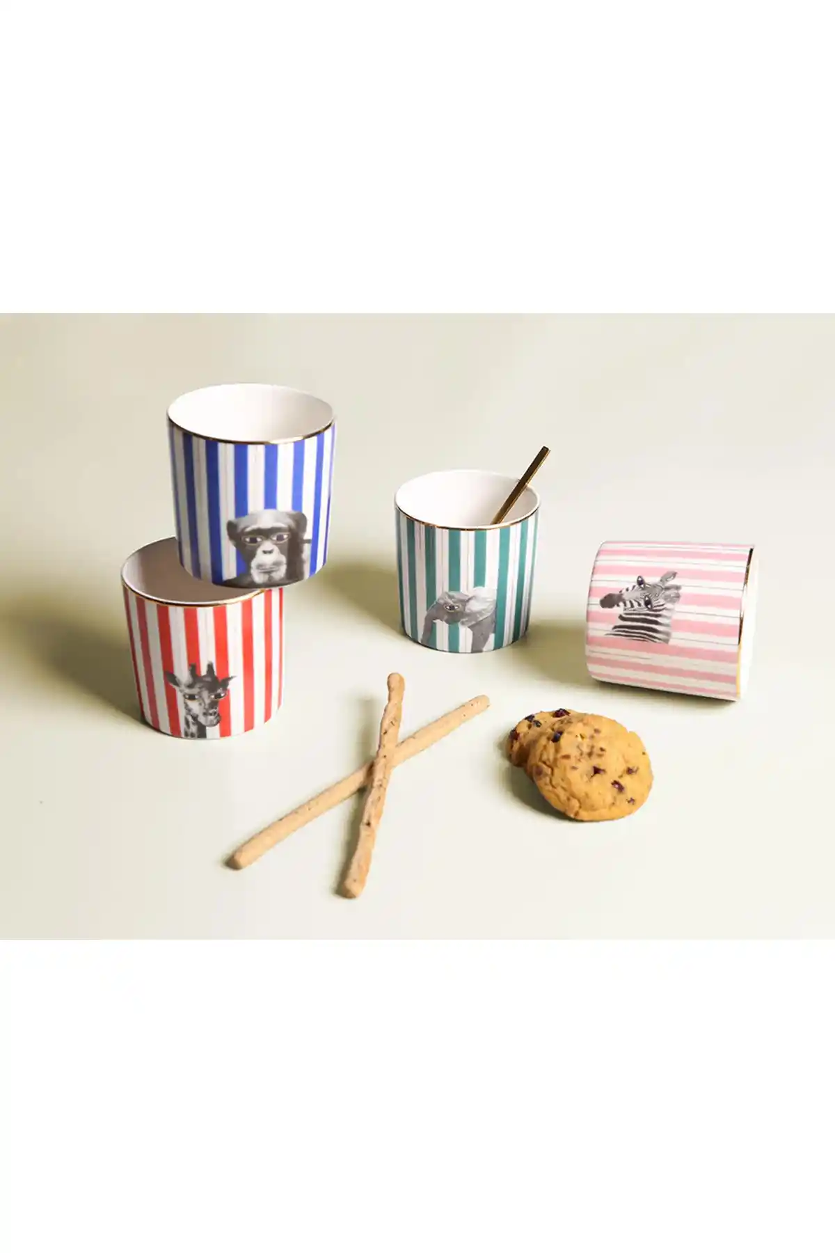 Porland Wild Life 4 Parça Porselen Bardak Seti Doğal ve Renkli Hayvan Motifleriyle Şık Tasarım