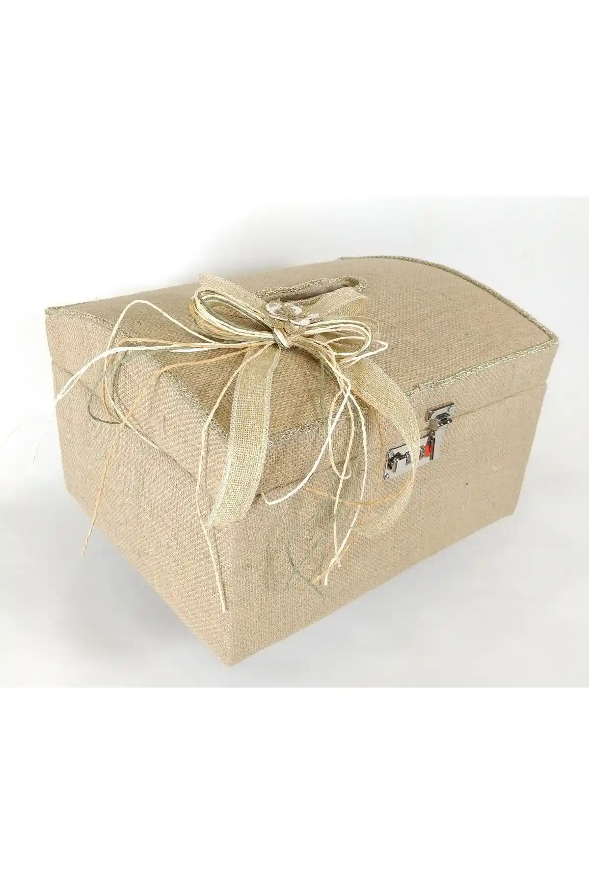 PRENSES Çeyiz Store'un Hasır Şifreli Takı Sandığı ile Güvenli ve Estetik Saklama Çözümü