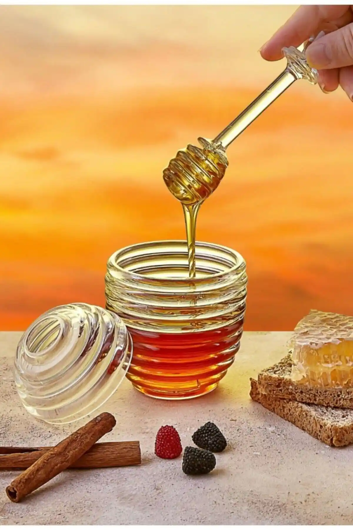 QesQin Kaşıklı 3 Parça Bal Kavanozu Seti: Modern ve Şık Mutfak Saklama Çözümü