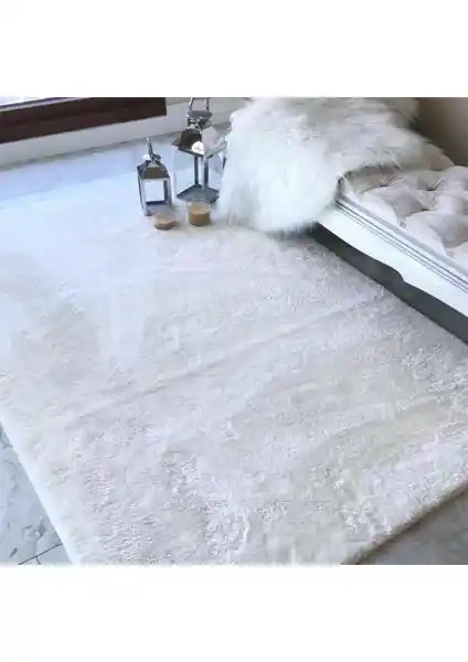 Sevser Halı Beyaz Peluş Pofuduk Kaydırmaz Taban Modern ve Dayanıklı Halı