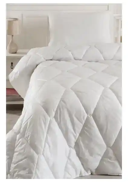 Taç Comfort Mikrofiber Çift Kişilik Yorgan: Konfor ve Estetiğin Birleşimi