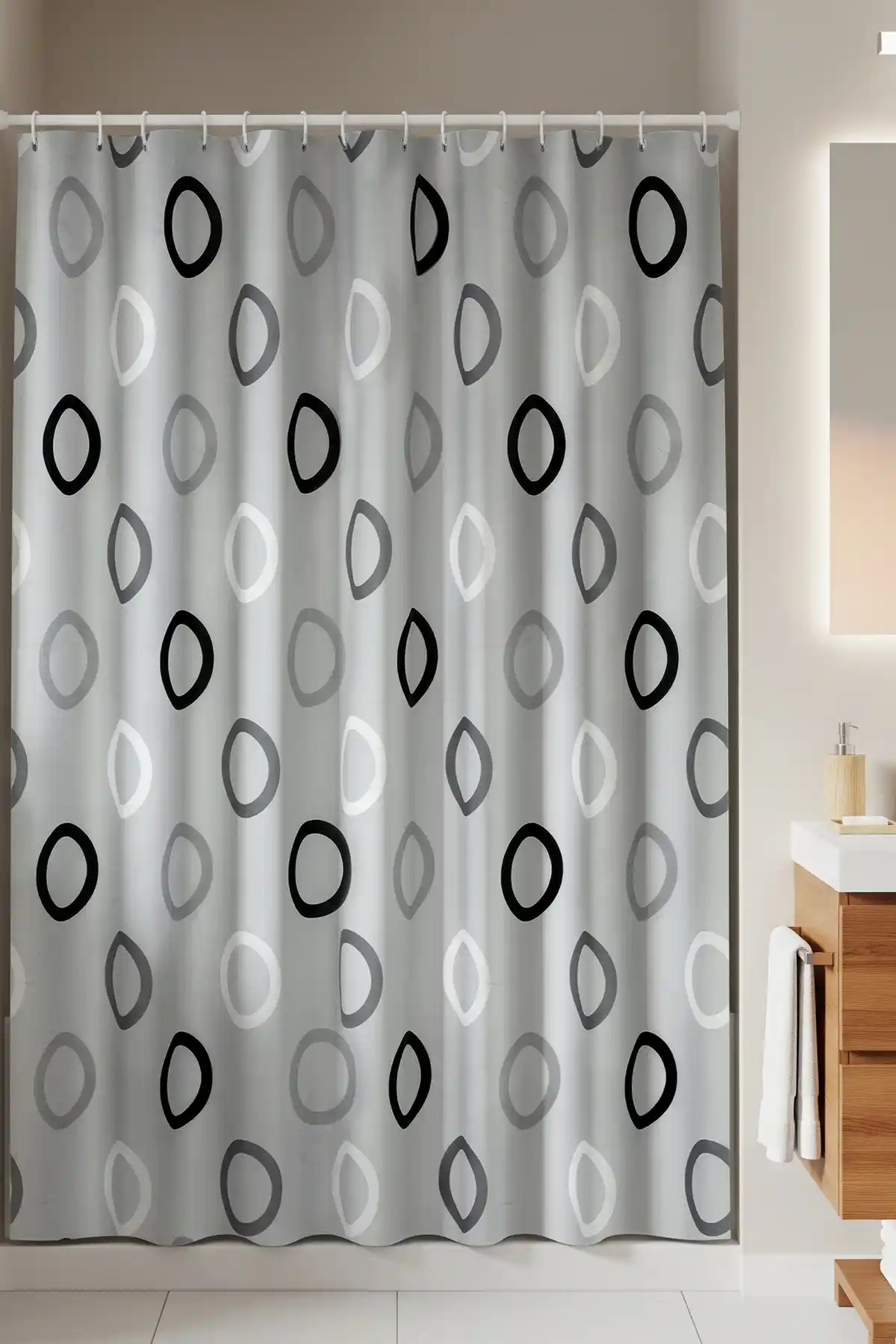 Tropikhome Polyester Kumaş Geometrik Desen Gri Banyo Perdesi Özellikleri ve Kullanım Avantajları