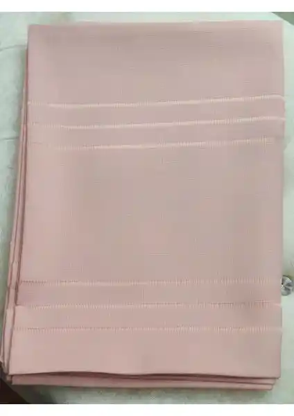 Venedik Colber Pudra Masa Örtüsü: Şıklık ve Fonksiyonelliğin Modern Buluşması