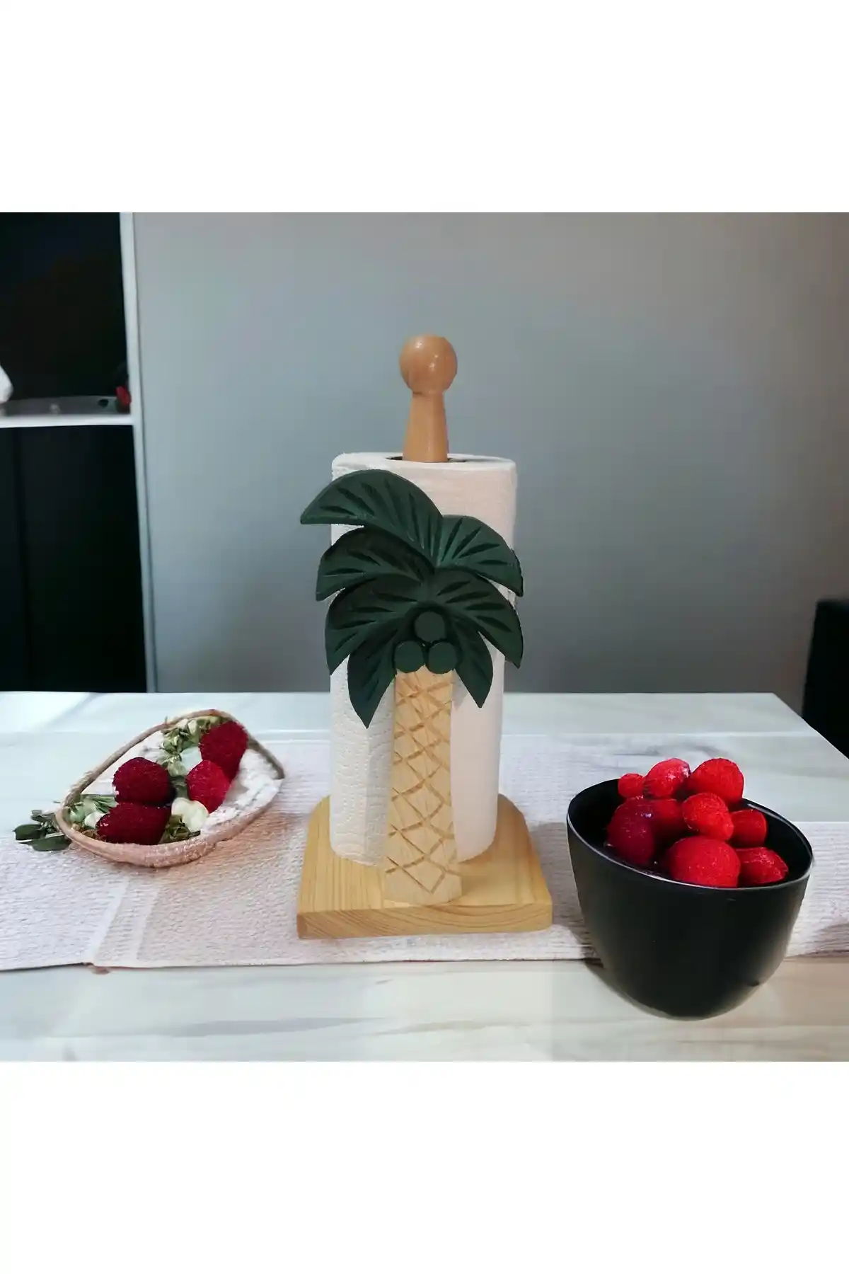 Veranın Dünyası Ahşap Oyma Rulo Havlu Aparatı: Estetik ve Fonksiyonellik Bir Arada