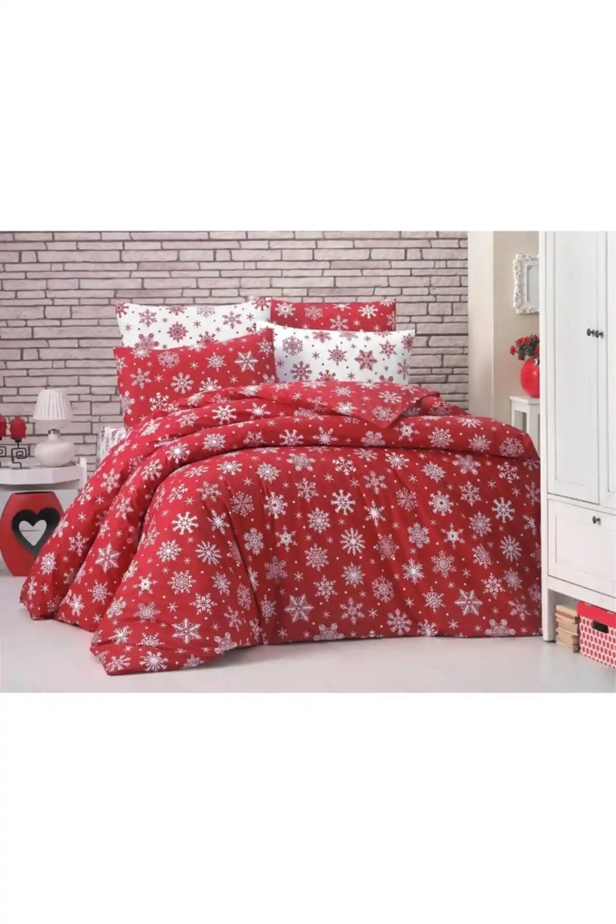 Yılbaşı Temalı Kırmızı Çift Kişilik Pamuklu Nevresim Takımı Özellikleri ve Kullanıcı Yorumları