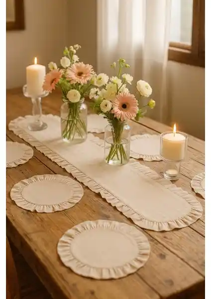 YUNUSOĞLU HOME Fırfırlı Runner ve Supla Takımı ile Şık ve Fonksiyonel Masa Dekorasyonu