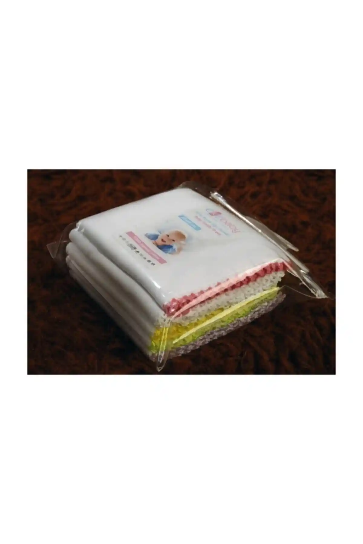 Bebek Ağız Mendili Seçiminde Ekebaby ve Luggi Ürünlerinin Karşılaştırması