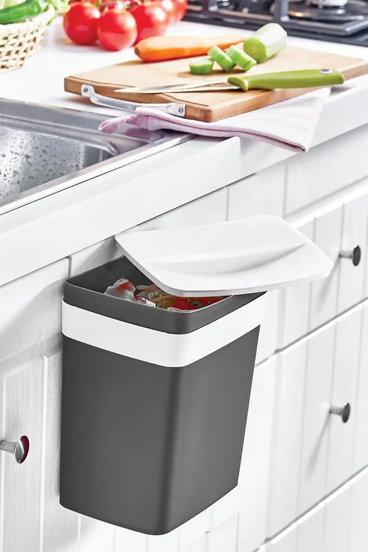 Doreline 4 Litre Askılı Çöp Kovası: Pratik ve Şık Mutfak ve Banyo Çözümleri