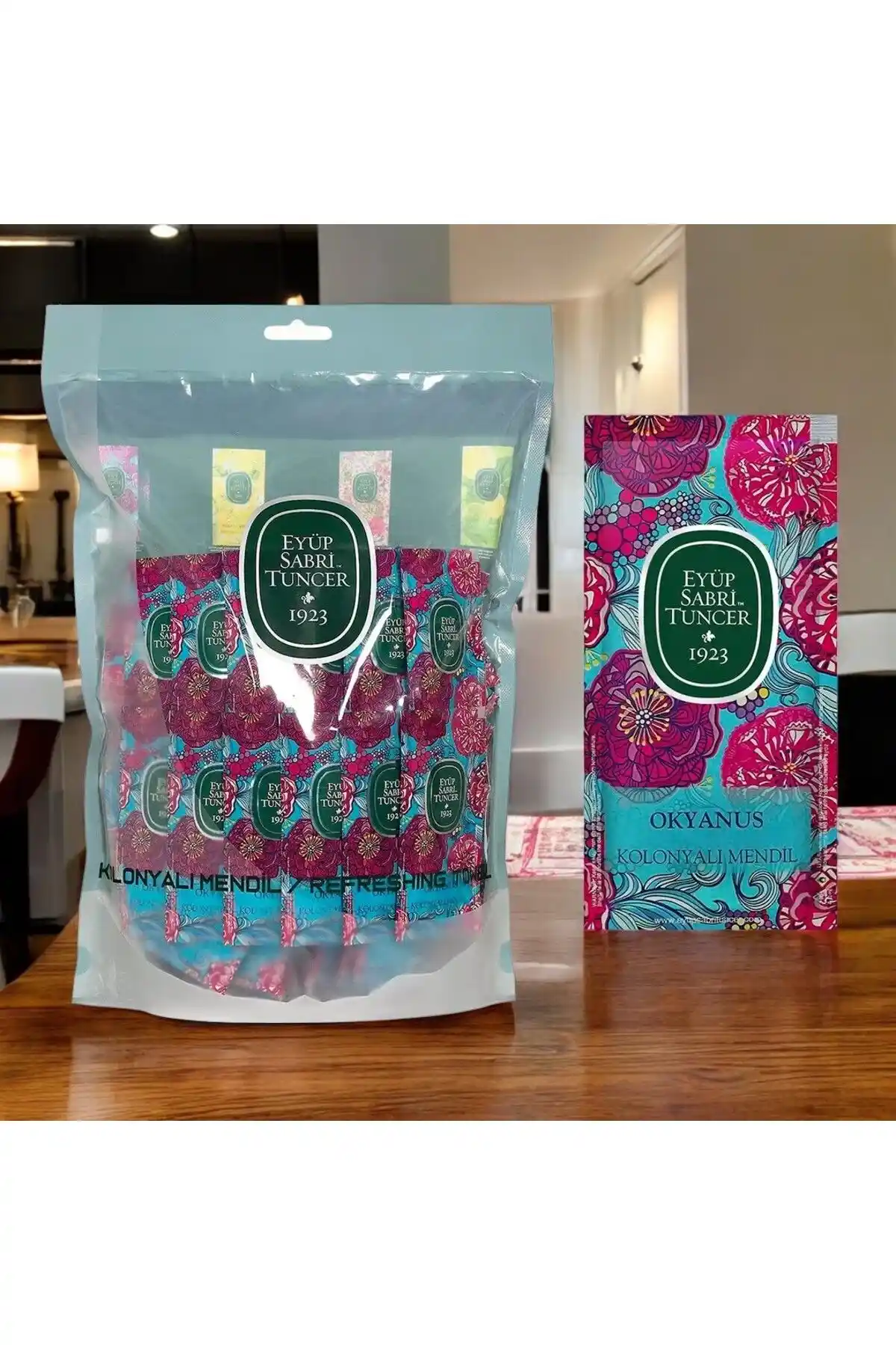 Eyüp Sabri Tuncer Okyanus Kolonyalı Mendil: Ferahlık ve Hijyenin Şık Birleşimi