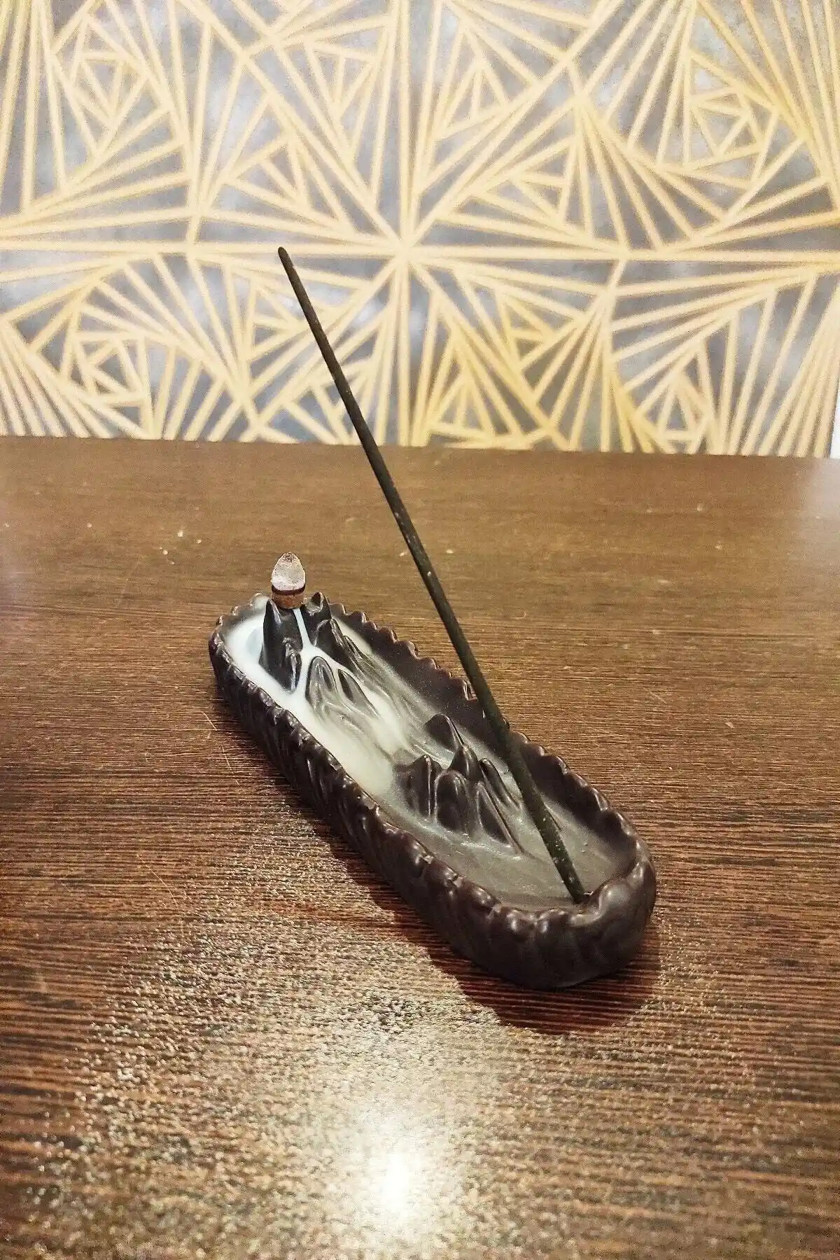 Geri Akış Dağ Temalı Seramik Şelale Tütsülük Doğal ve Estetik Atmosfer Yaratır