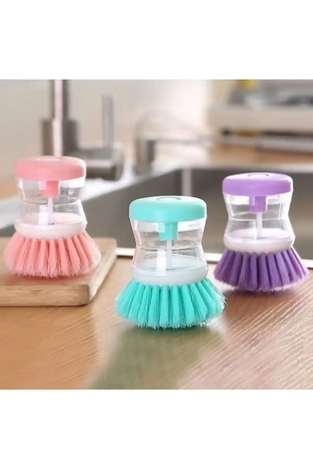 İki Farklı Sıvı Deterjan Hazneli Bulaşık Fırçasının Detaylı Karşılaştırması