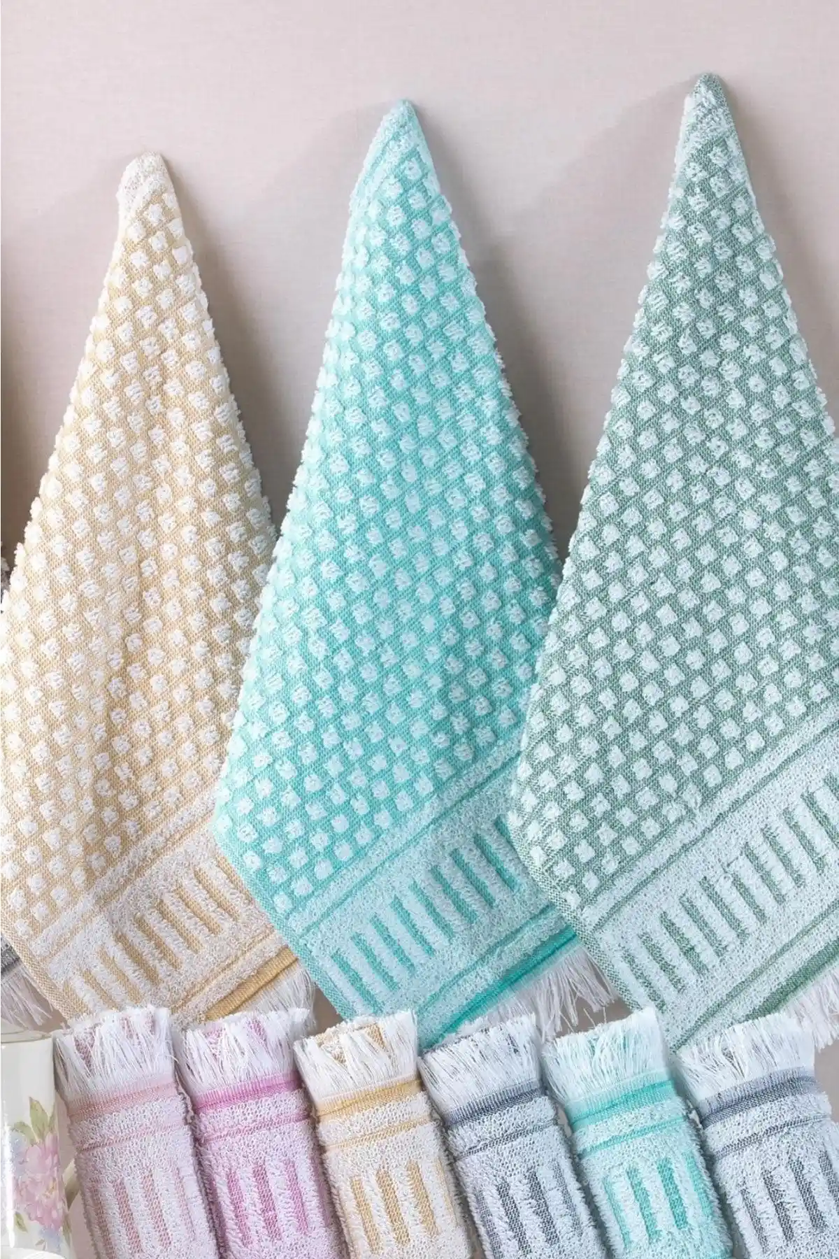 Mariva Home Efesus ve MICLO CLEANING Temizlik Bezleri Karşılaştırması