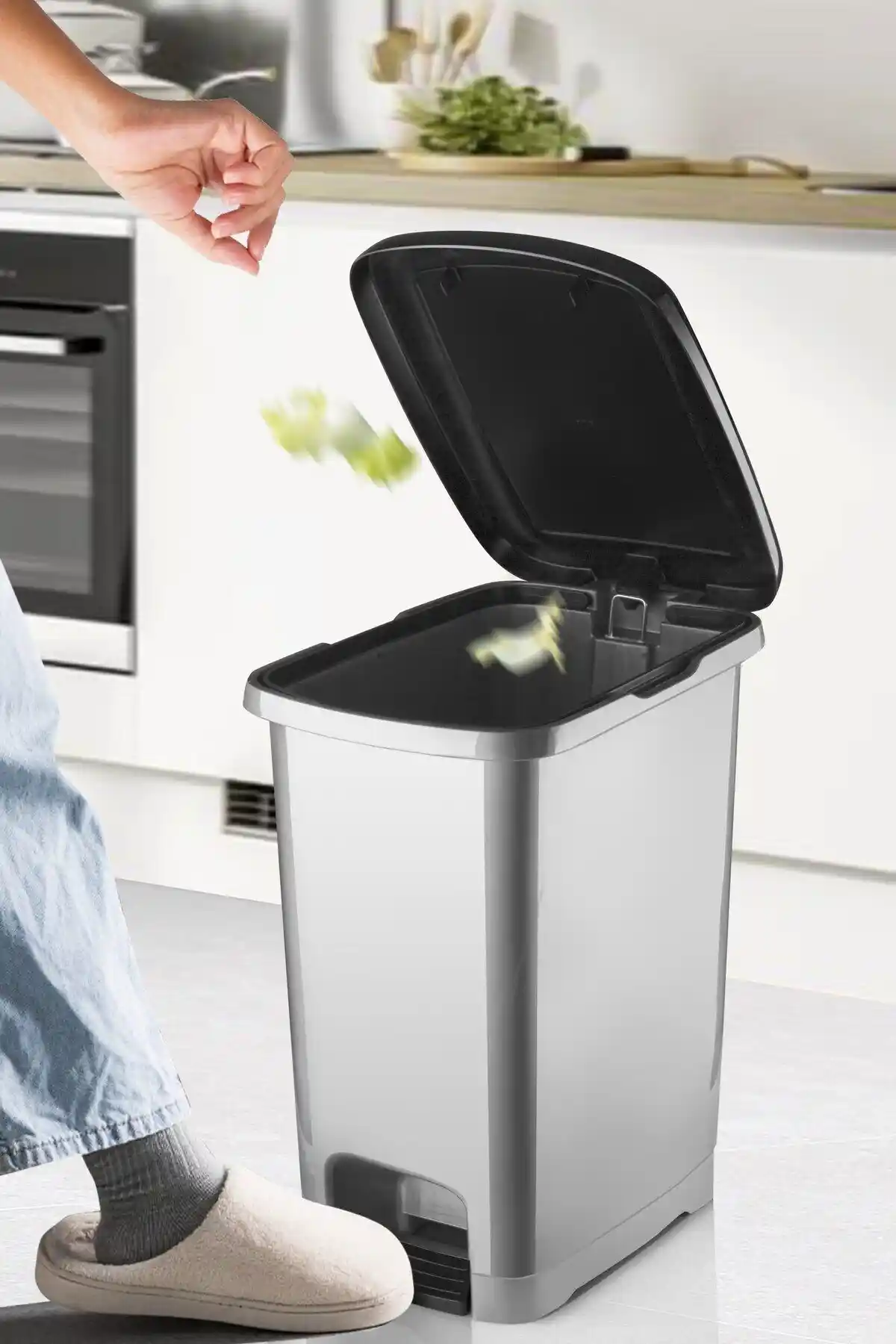 Nandy Home 15 Lt Eco Slim Pedallı Çöp Kovası - Pratik ve Sağlıklı Mutfak Çözümü