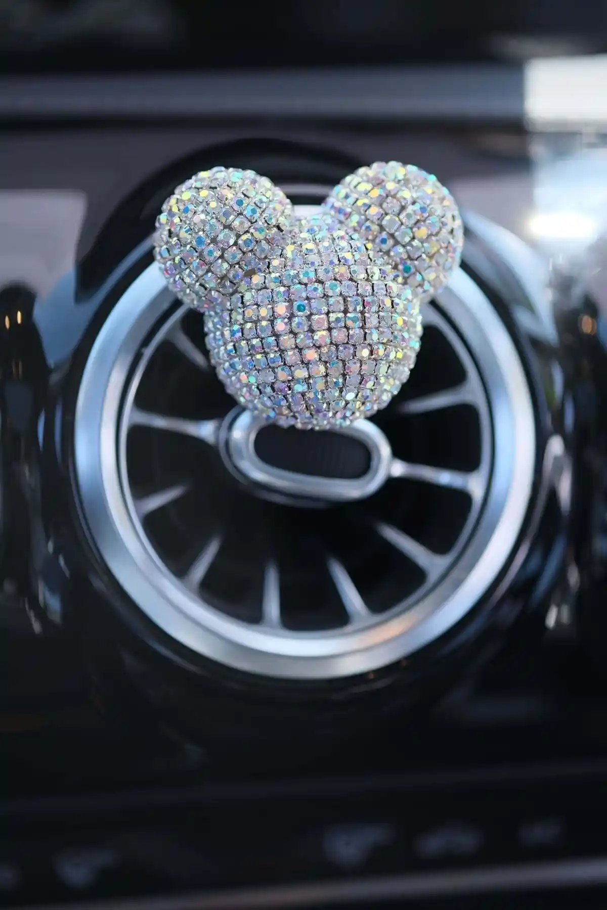 Panda Koku Yıldız Taş ve VAVANA Araba Klima Kokusu Karşılaştırması