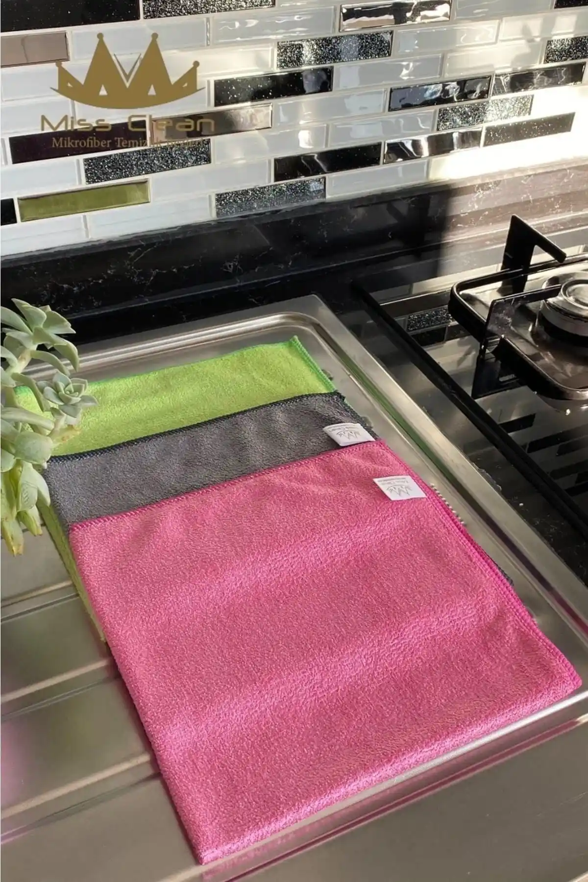 Sihirli Ankastre Ocak Davlumbaz Temizlik Bezi ve Mikrofiber Dokulu Bezin Karşılaştırması