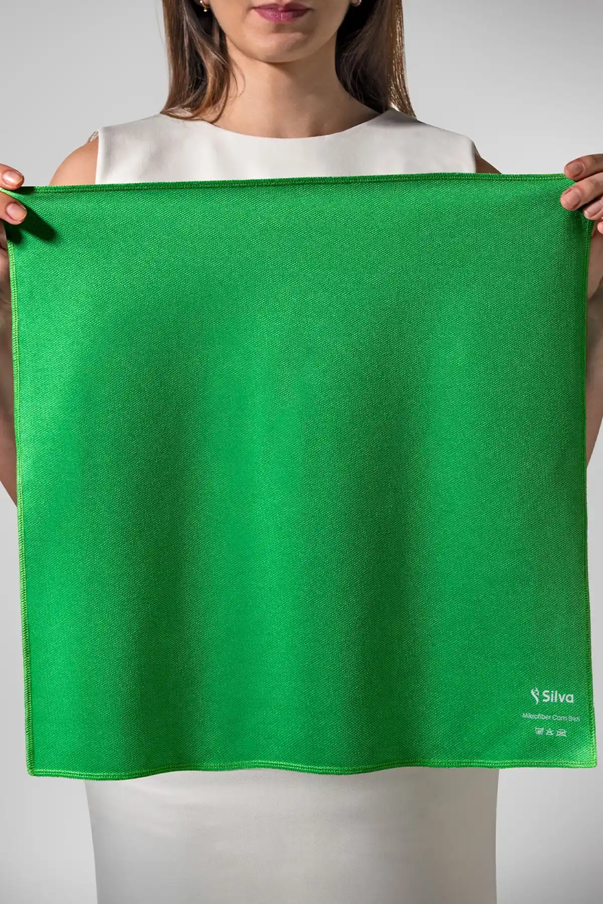 Silva Mikrofiber Cam Bezi Yeşil: Çevre Dostu ve Etkili Temizlik Çözümü