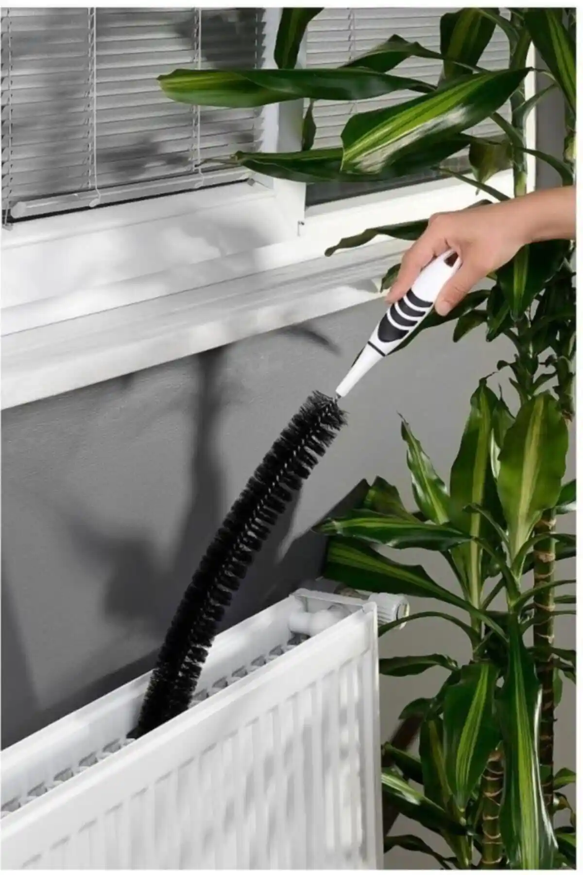 Titiz Kalorifer Petek Temizleme Fırçası 70 cm ile Pratik ve Etkili Temizlik Çözümü