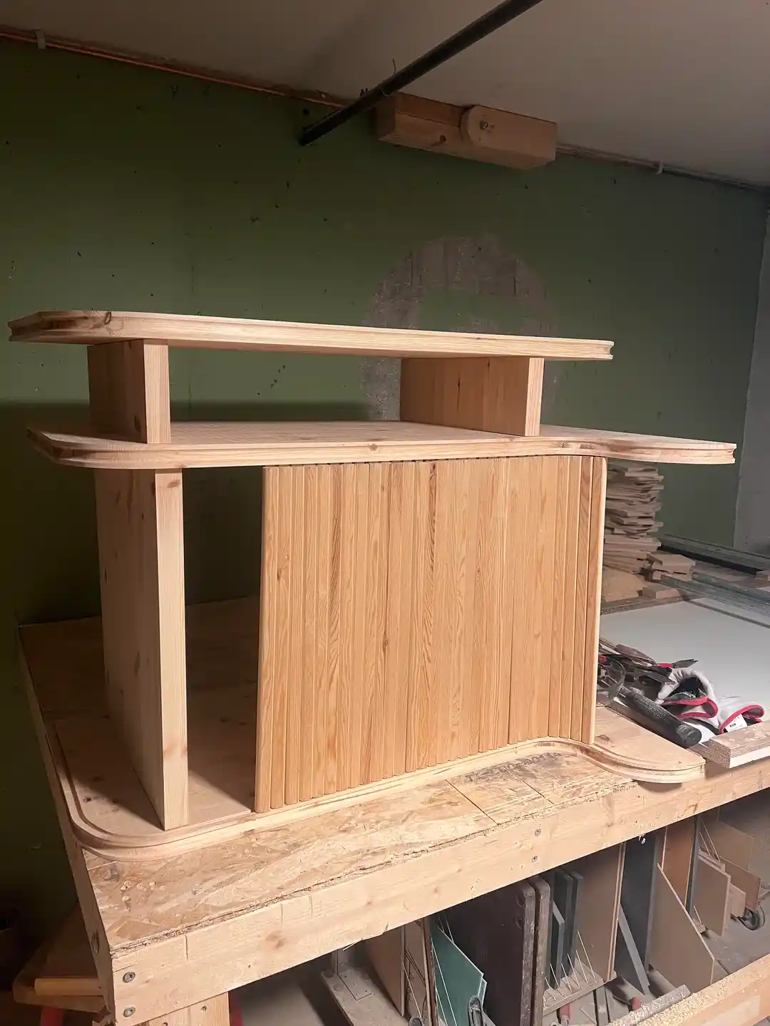 Tambur Kapı Tasarımında Eğri Yüzeylerde Mekanik ve Işık Sızdırmazlığı Sorunları