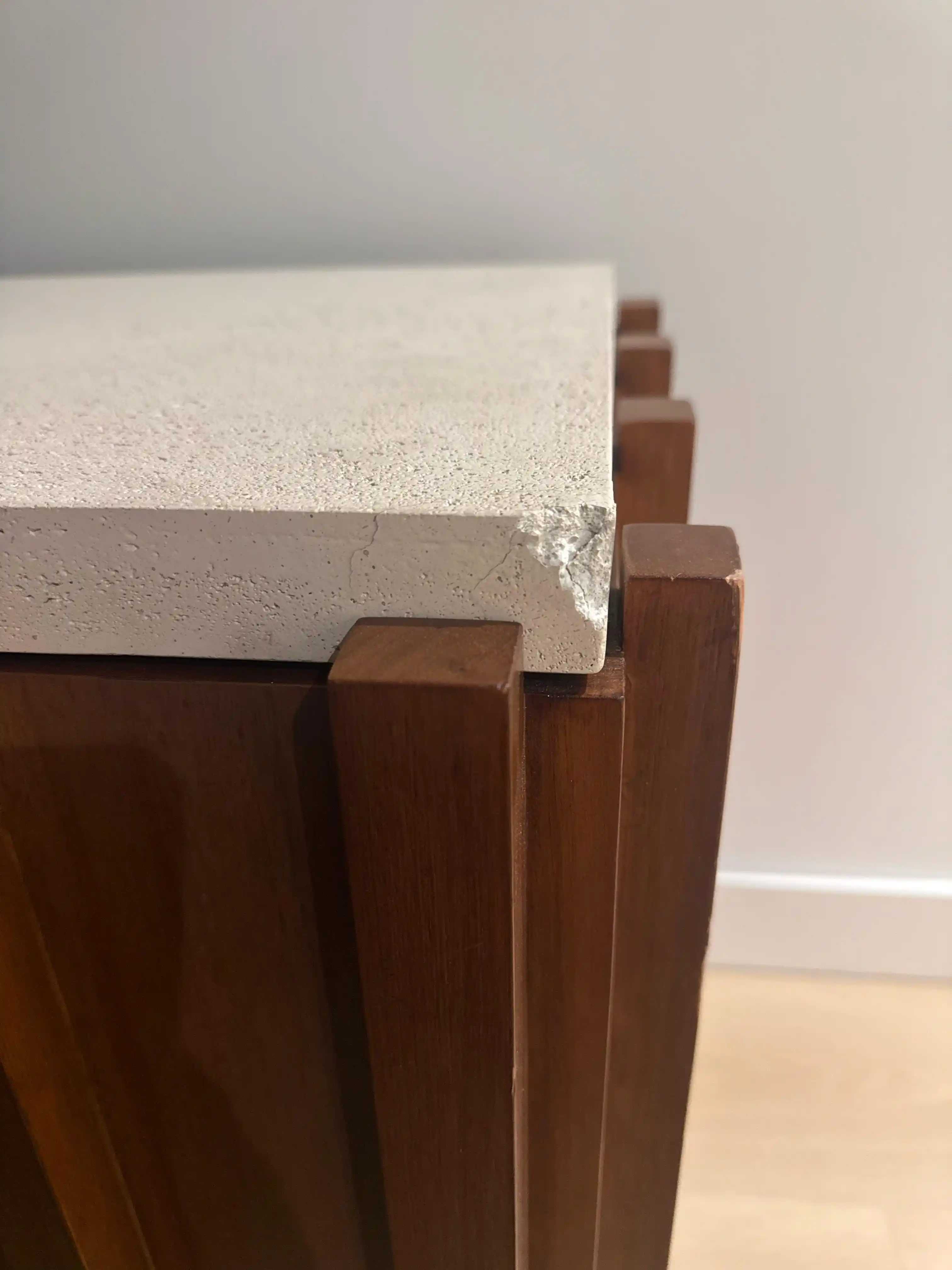 Beton Masa Üstü Köşelerindeki Çatlak ve Kırıkların Onarımı İçin Etkili Yöntemler