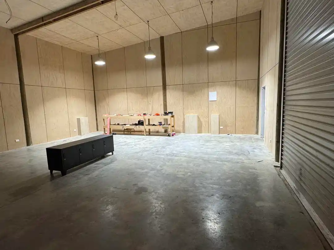 Büyük Plywood Levhalara Osmo Poly Uygulama Teknikleri ve Dikkat Edilmesi Gerekenler