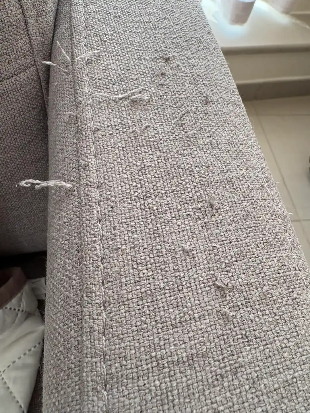 Kedilerin Tahrip Ettiği Kanepe Kumaşının Onarımı ve Korunma Yöntemleri