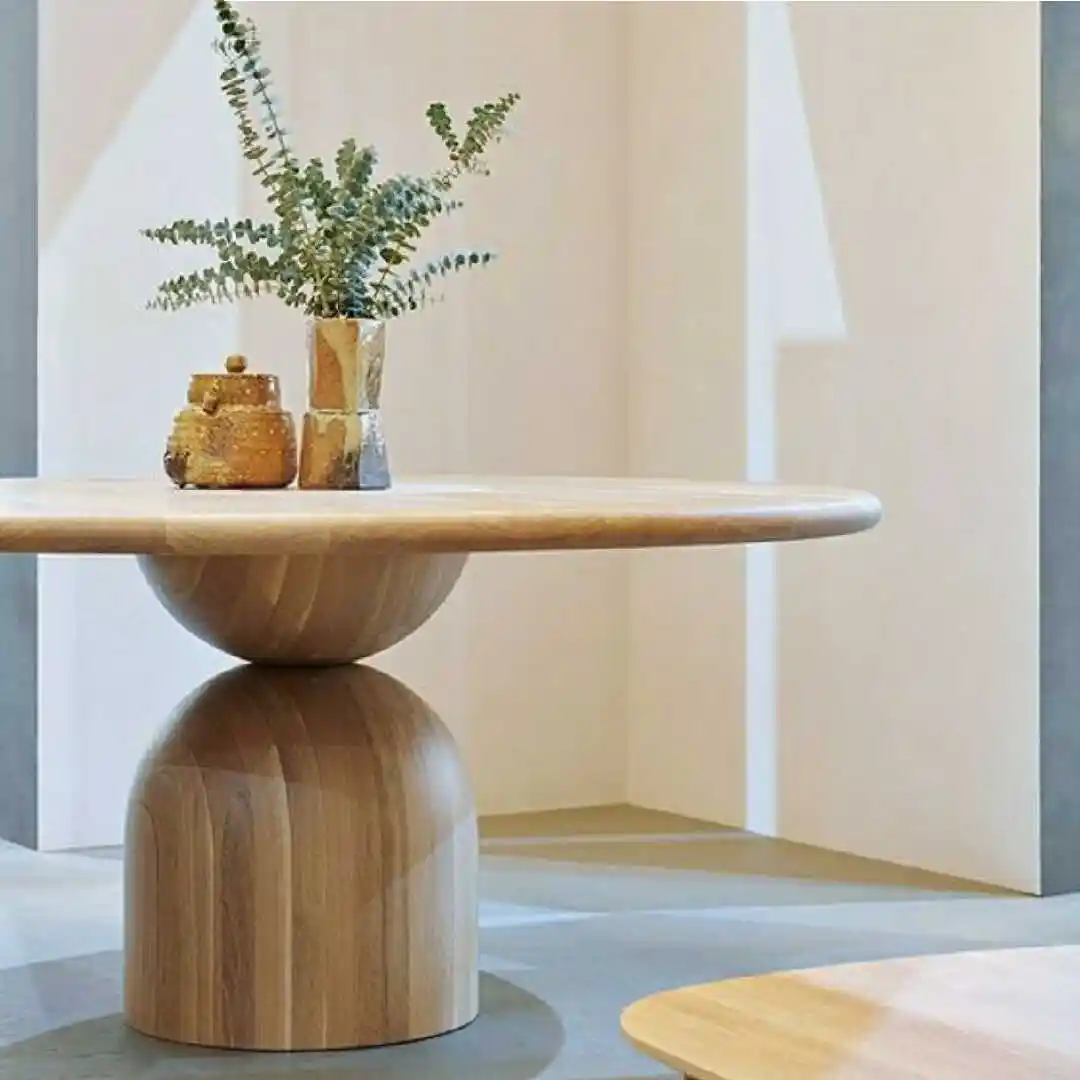 Yuvarlak Ahşap Yemek Masası İçin Uyumlu Sandalye Seçimi ve Tasarım Önerileri