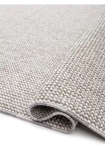 İki Popüler Halı Seçeneğinin Detaylı Karşılaştırması: ATHENA CONCEPT ve Cool Halı Mikasa