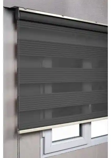 Perde Karşılaştırması: Antrasit Zebra Stor ve Beyaz Bambu Zebra Perde Modelleri