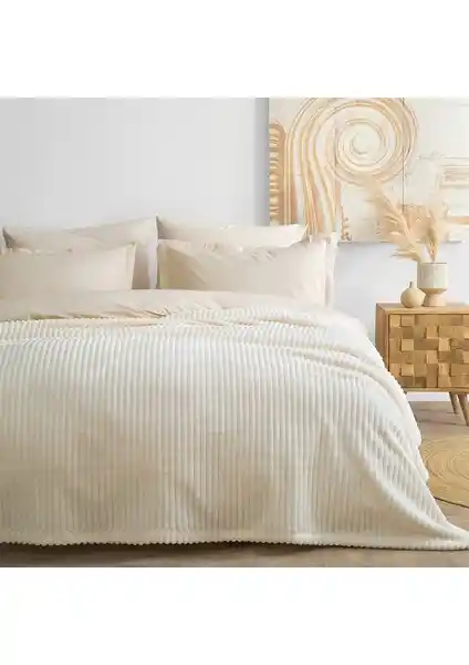 Yataş Holly Wellsoft ve Nova Çift Kişilik Battaniye Karşılaştırması ve Özellikleri