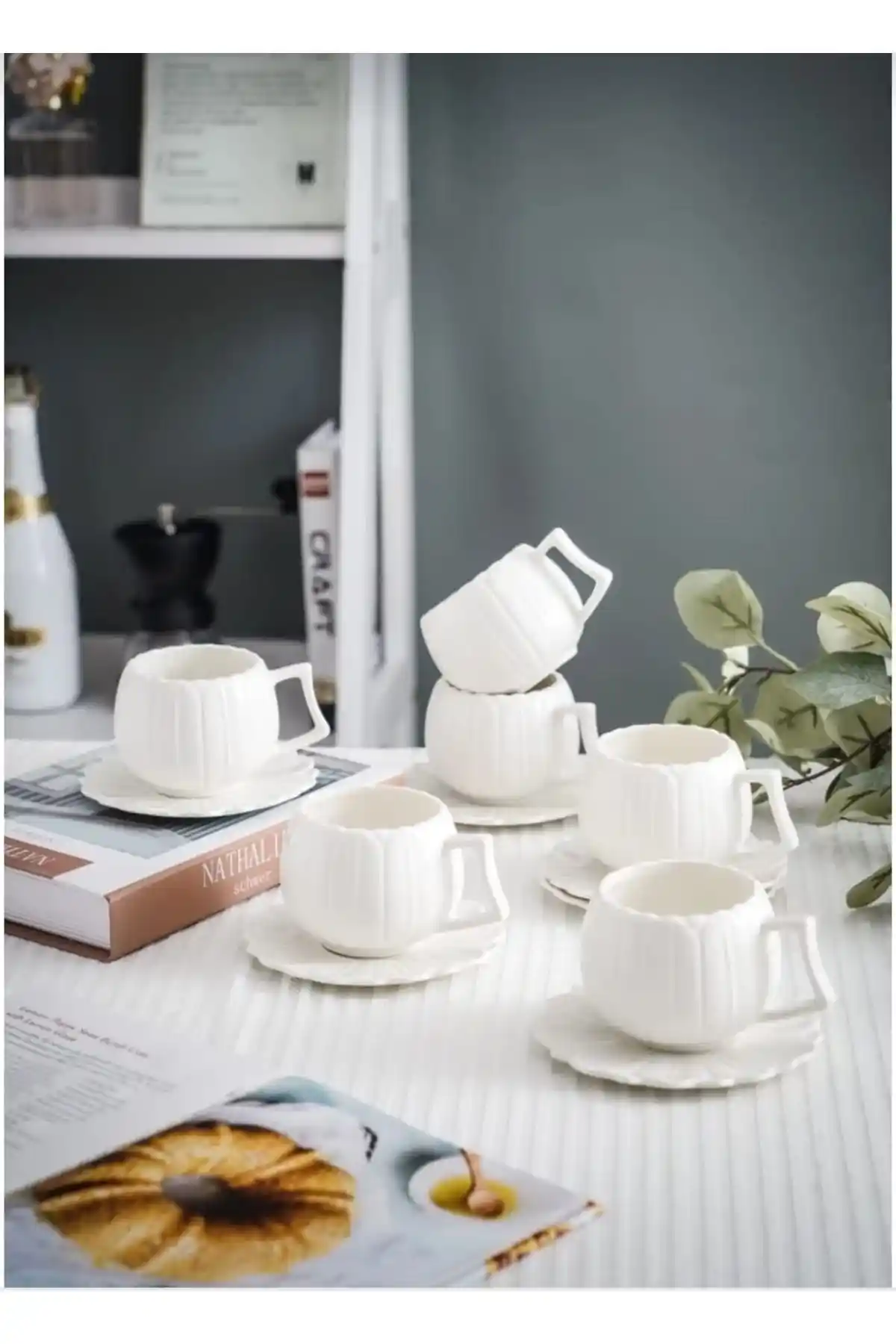 Akkoyunlu Home 6 Kişilik Papatya Kahve Fincanı Takımı Beyaz Seramik Şıklık ve İşlevsellik