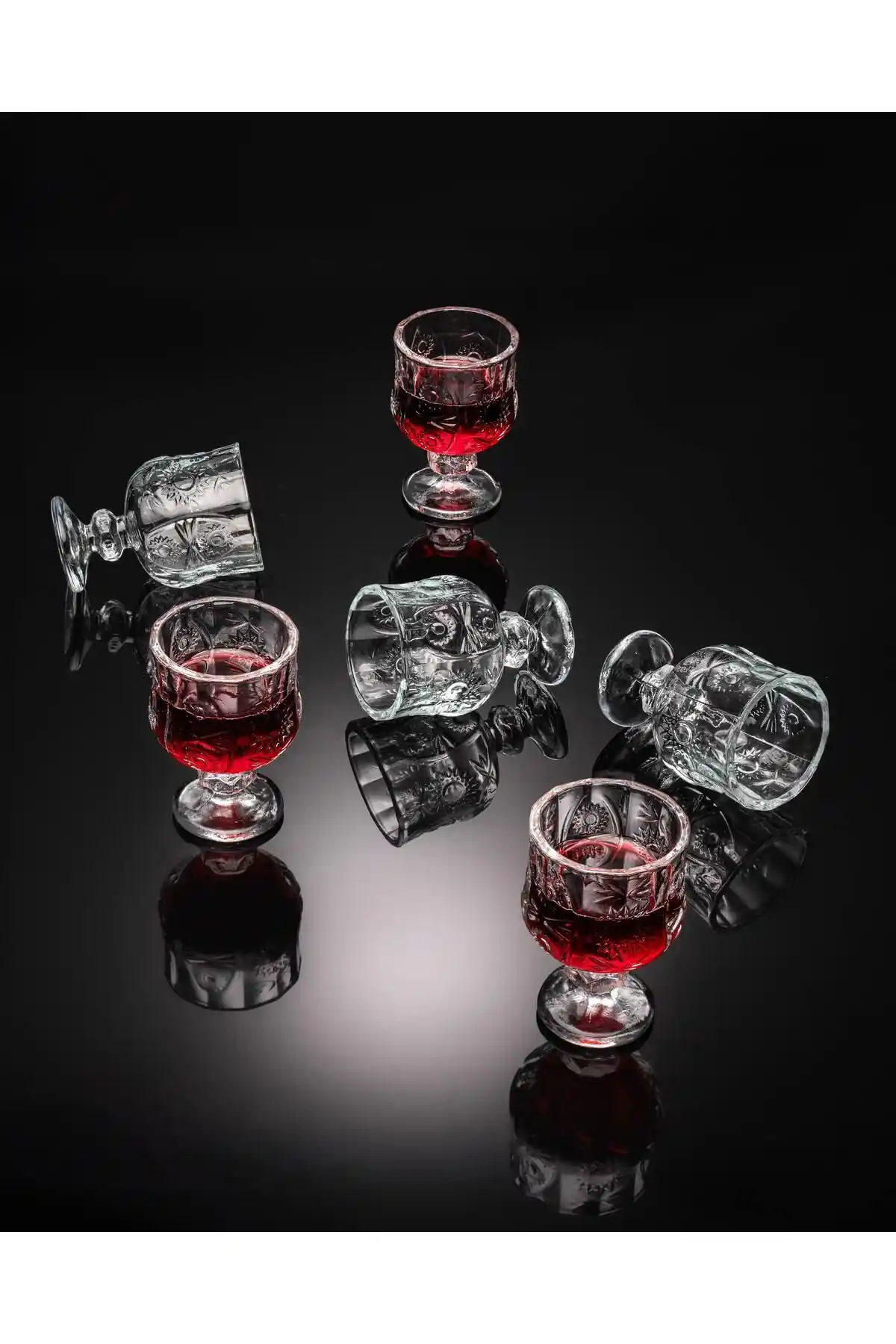 Demirhan Home Kristal Kesim Mini Boy ve Genel Markalar Ayaklı Kahve Yanı Bardakları Karşılaştırması