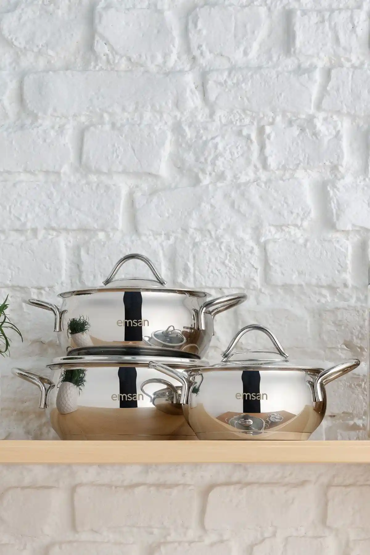 Emsan Cemre ve Taç Vitali Çelik Tencere Setleri Karşılaştırması