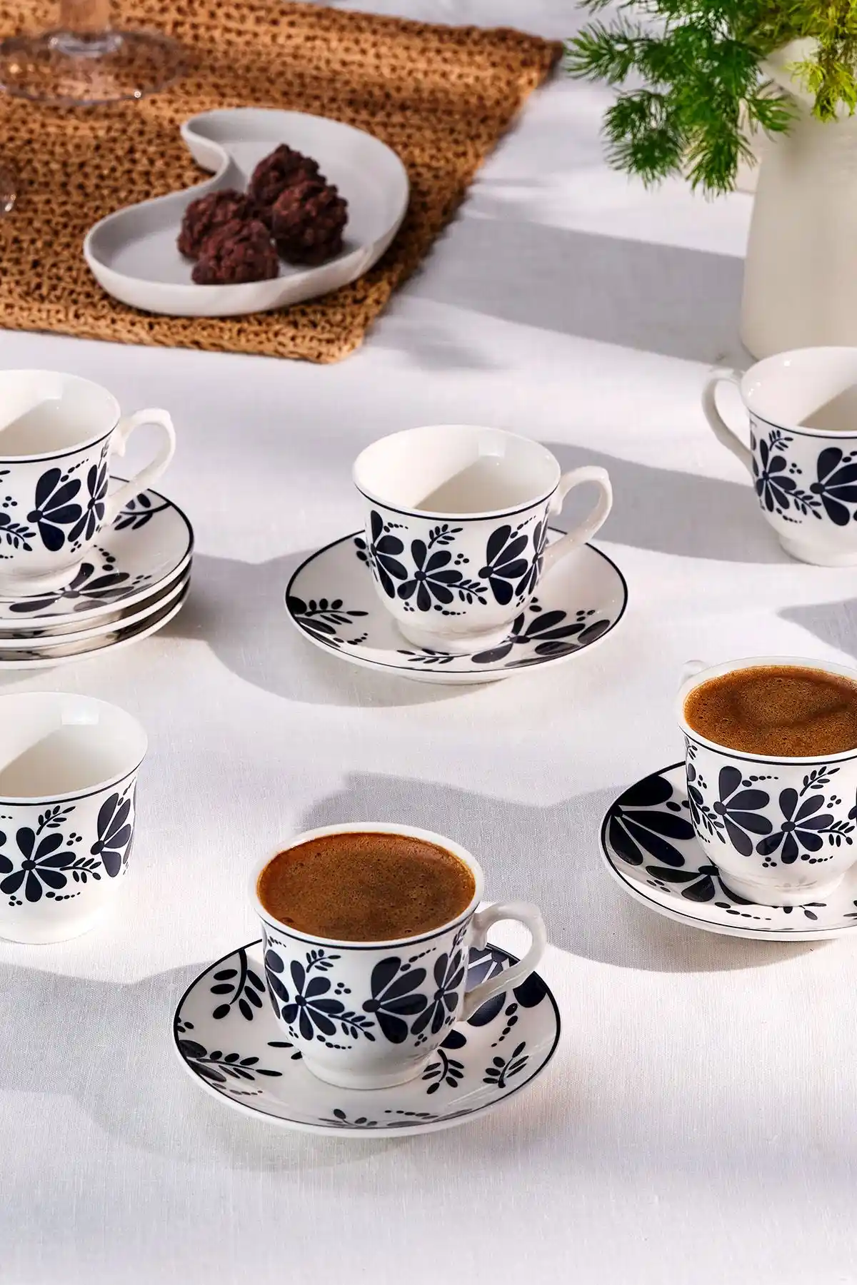 Emsan Kelsey ve Tac Mahal Kahve Fincan Takımları Karşılaştırması ve Seçim Rehberi