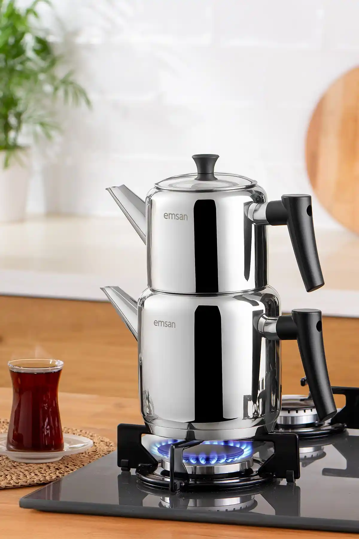 Emsan Parla ve KORKMAZ A078-01 Kappa Çaydanlık Takımı Karşılaştırması