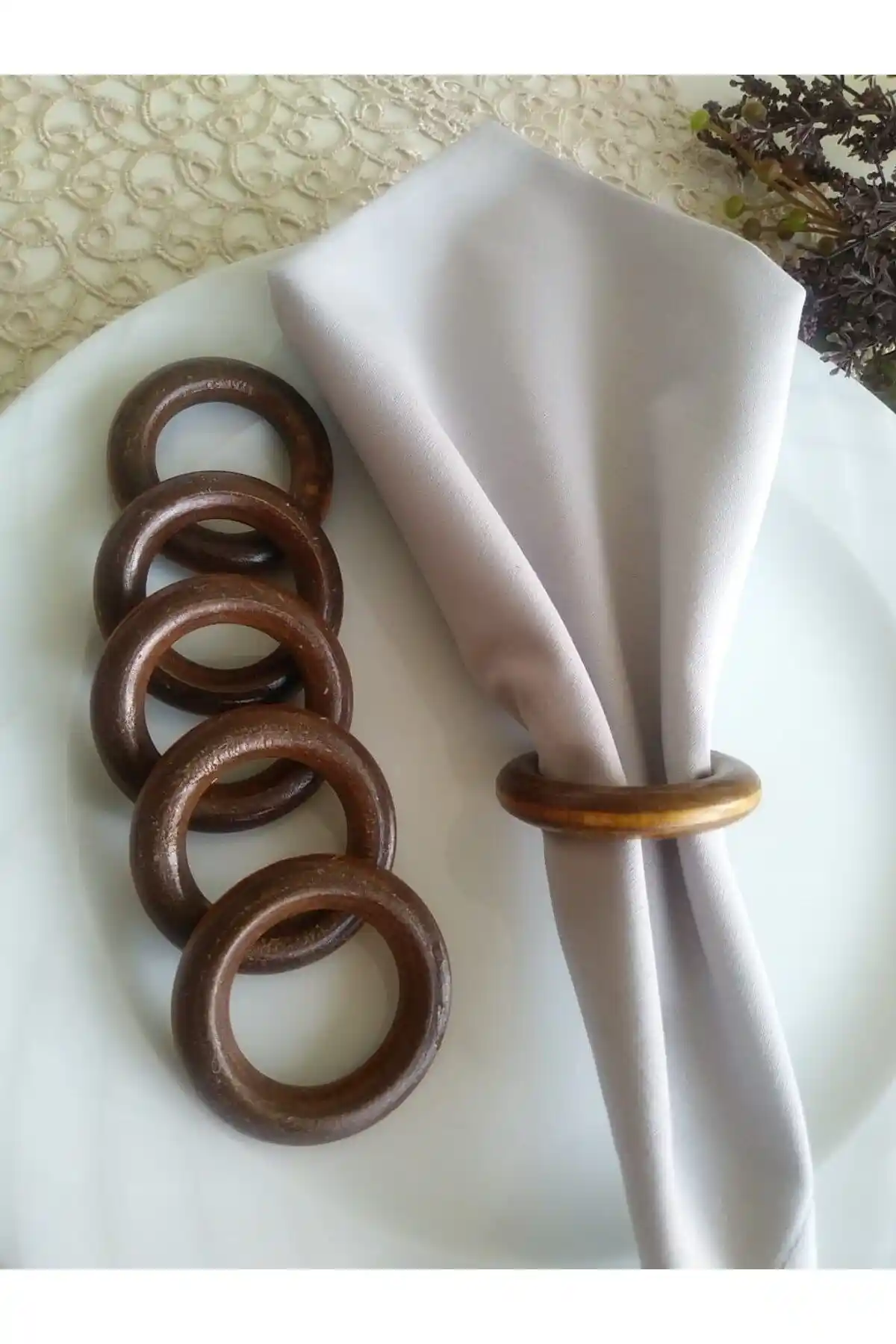 Emtory Home Vintage Ahşap Kahverengi Peçete Yüzüğü Seti: Şık ve Otantik Sofra Dekoru